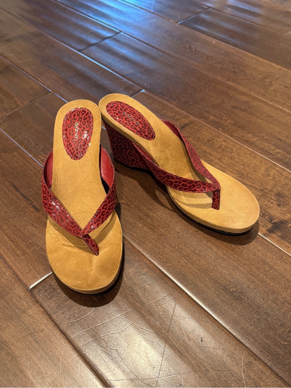 Style and Co. Women's Red Leopard Wedge Flip-Flop Sandals